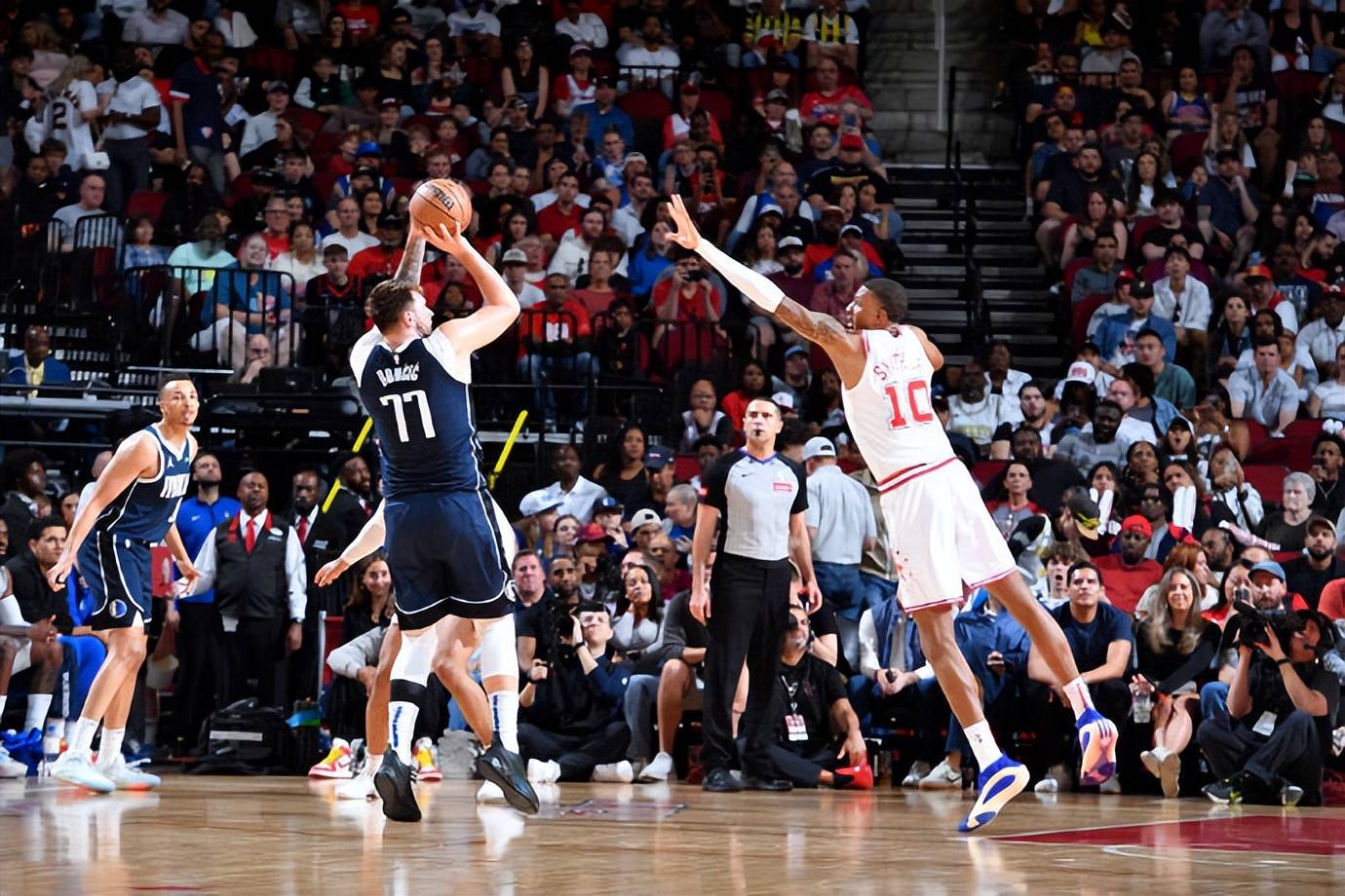 九游娱乐-TheShy重要时刻领先优势明显，独行侠带队取胜！