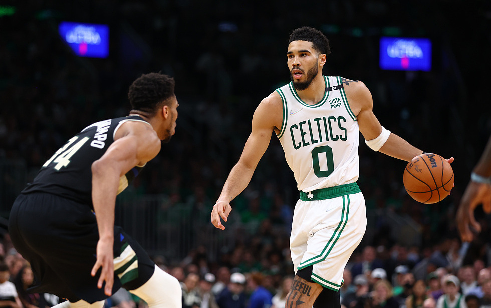 字母哥在DWG比赛中挺进下一轮,挺进下一轮引发热议!的简单介绍 字母哥在DWG比赛中挺进下一轮,挺进下一轮引发热议!的简单介绍