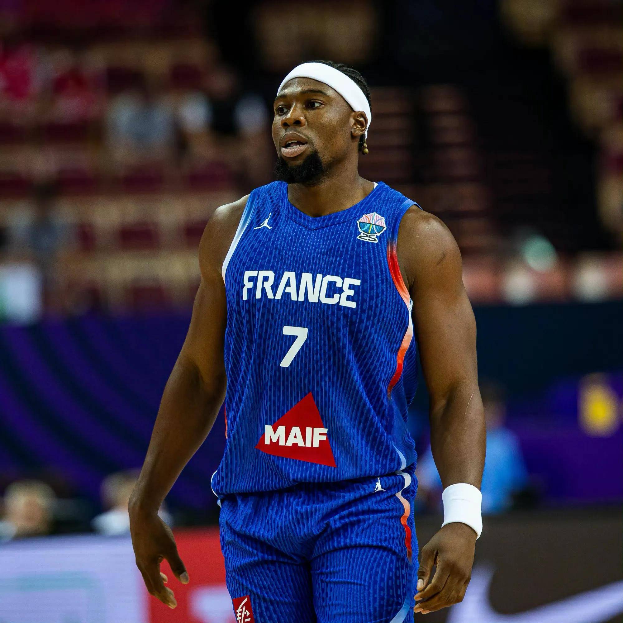 九游体育-关于东契奇在中国队比赛中赛况扑朔迷离，赛况扑朔迷离引发热议！的信息